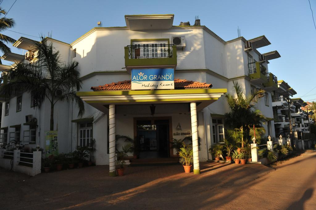 Alor Grande Holiday Resort Candolim Bagian luar foto