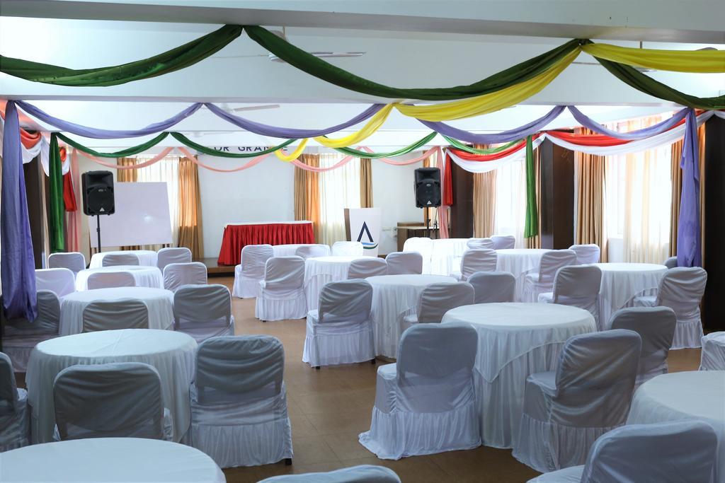 Alor Grande Holiday Resort Candolim Bagian luar foto